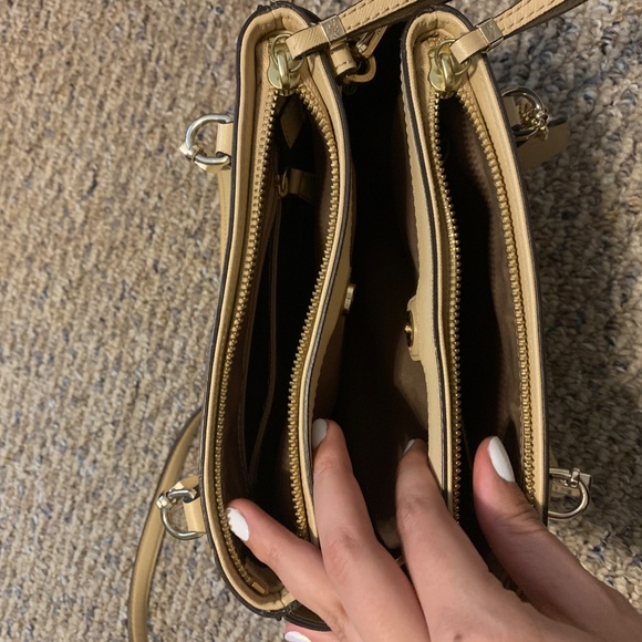 Coach Madison Small Christie Carryall, Beige - Picture 7 of 9